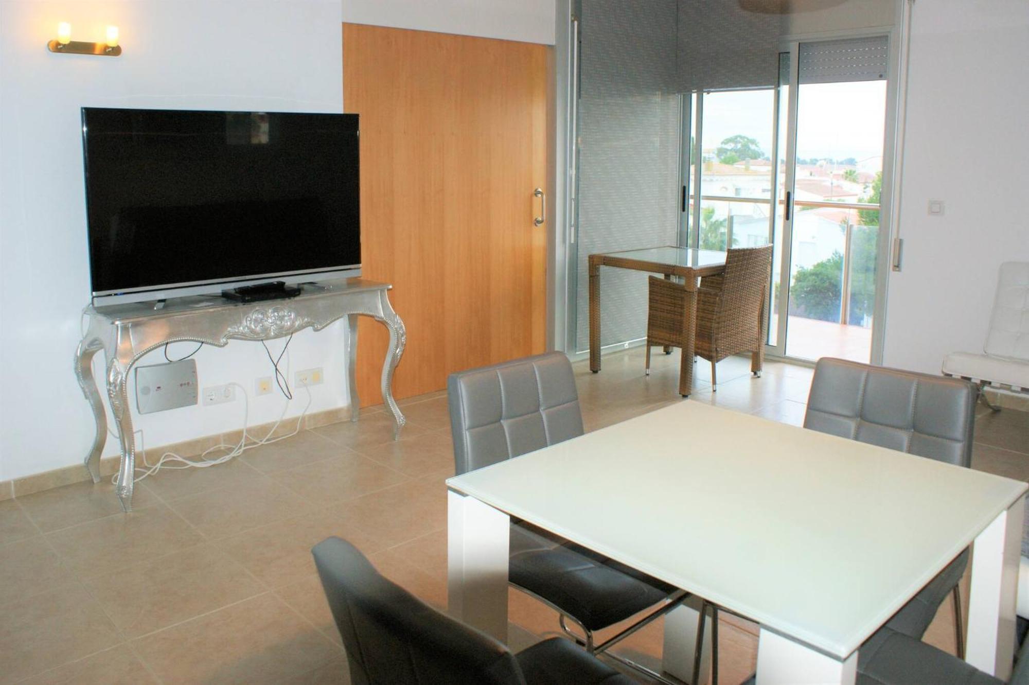 Apartamento En Roses Con Vistas Al Canal Y Piscina Exterior photo